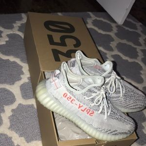 yeezy boost 350 v2 blue tint size 7